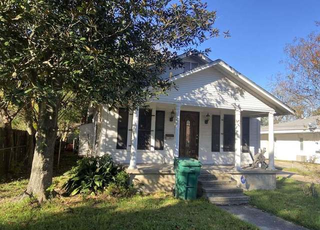 Property at 911 7th St, Orange, TX 77630, 2 beds, 2 baths