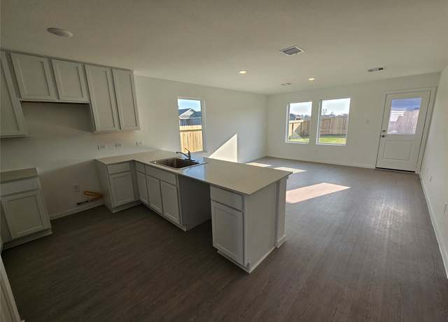 Property at 309 Nicholas Rd, Wharton, TX 77488, 3 beds, 2 baths