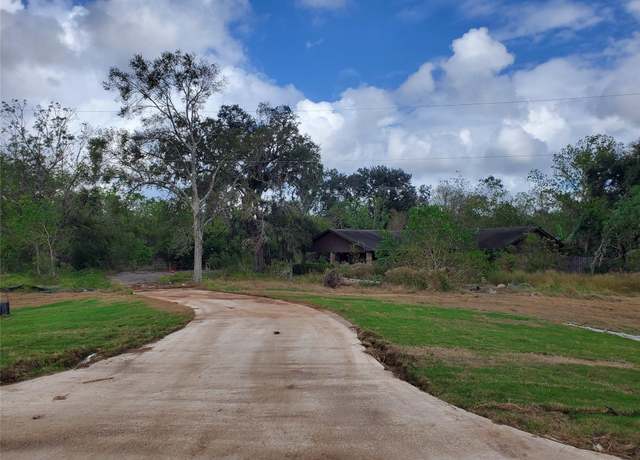 Property at 21200 Tx-36, Brazoria, TX 77444, 2 beds, 2 baths