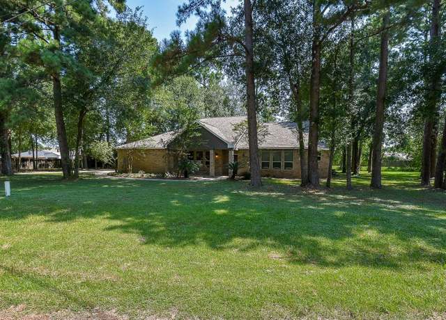 Property at 18110 Auburn Dr, Tomball, TX 77375, 3 beds, 2.5 baths