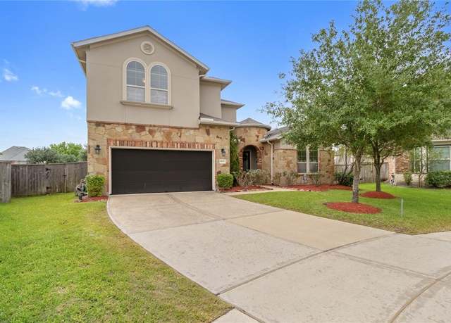 Property at 9612 Eden Ridge Ln, Pearland, TX 77584, 5 beds, 4.5 baths
