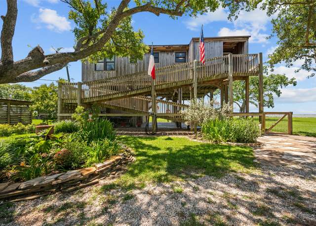 Property at 5400 Bayside Dr, Baytown, TX 77523, 2 beds, 2 baths