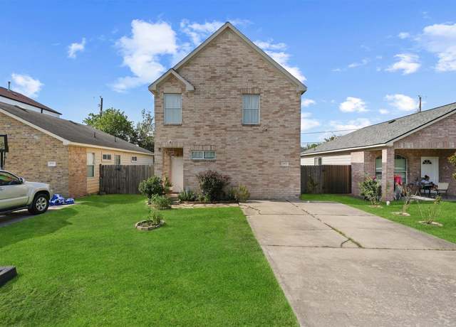 Property at 8903 Freeland St, Houston, TX 77075, 3 beds, 2.5 baths