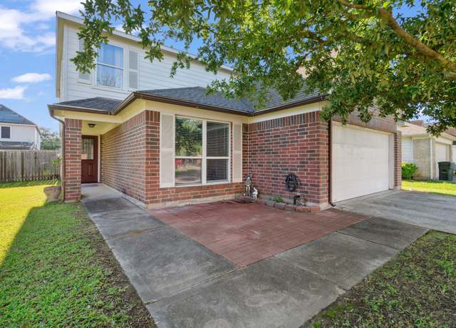 Property at 8006 Saffron Ln, Baytown, TX 77521, 4 beds, 2.5 baths