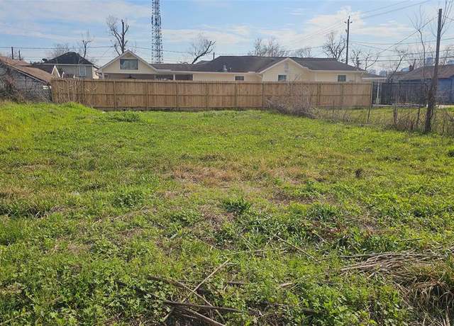 Property at 3208 Jewel St, Houston, TX 77026