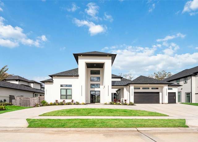 Property at 10111 Mariner Oaks Dr, Missouri City, TX 77459, 5 beds, 6 baths