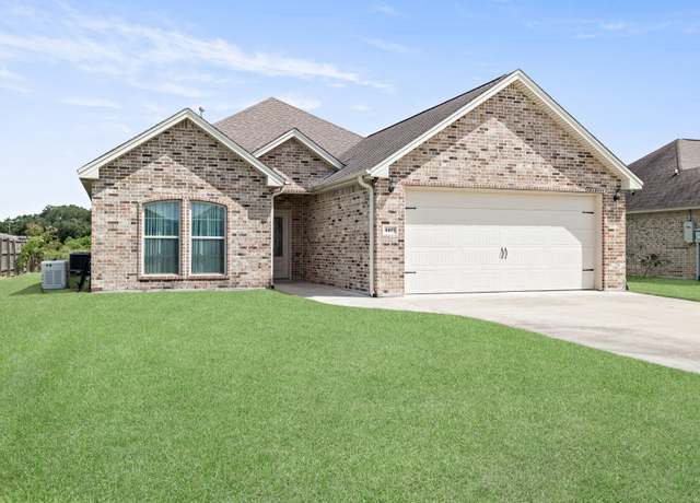 Property at 4403 Persimmon Cir, Orange, TX 77630, 3 beds, 2 baths