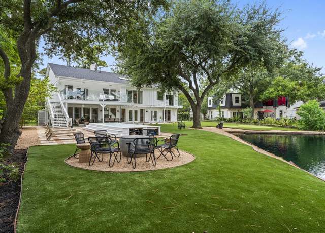 Property at 13114 Paradise Valley Dr, Houston, TX 77069, 5 beds, 4 baths
