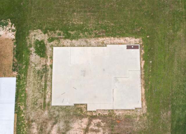 Property at 115 Birdie Dr, Hempstead, TX 77445