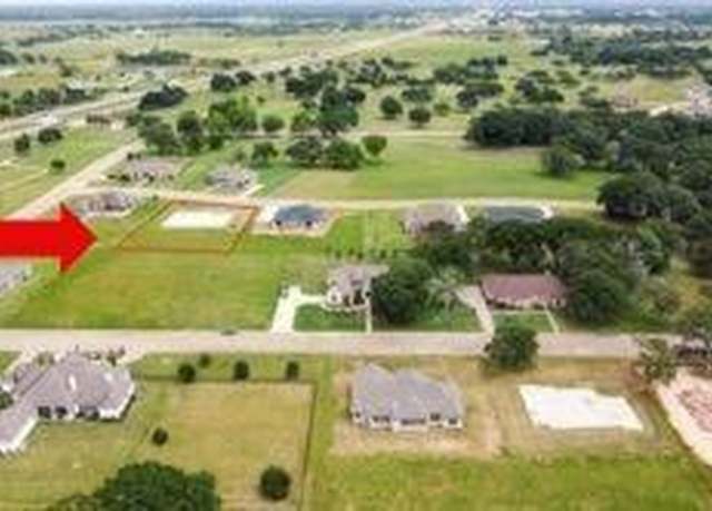 Property at 115 Birdie Dr, Hempstead, TX 77445
