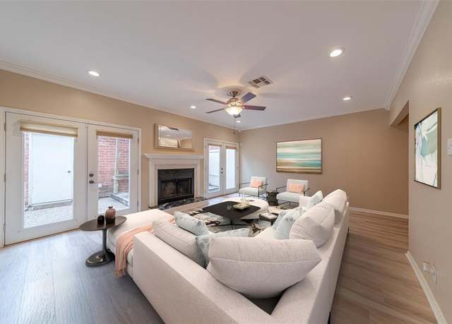 Property at 2444 Bering Dr #2444, Houston, TX 77057, 2 beds, 2.5 baths
