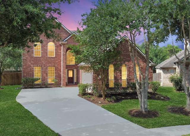 Property at 13012 Wedgewater Ln, Pearland, TX 77584, 4 beds, 3.5 baths