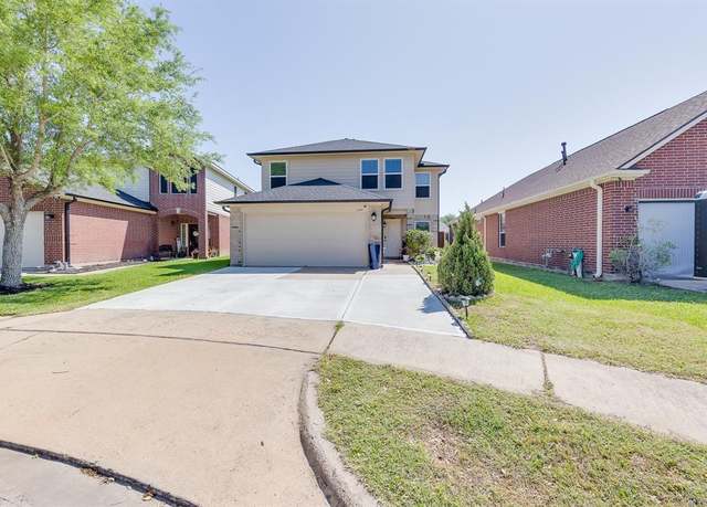 Property at 13107 Majestic Place Ct, Houston, TX 77047, 3 beds, 2.5 baths