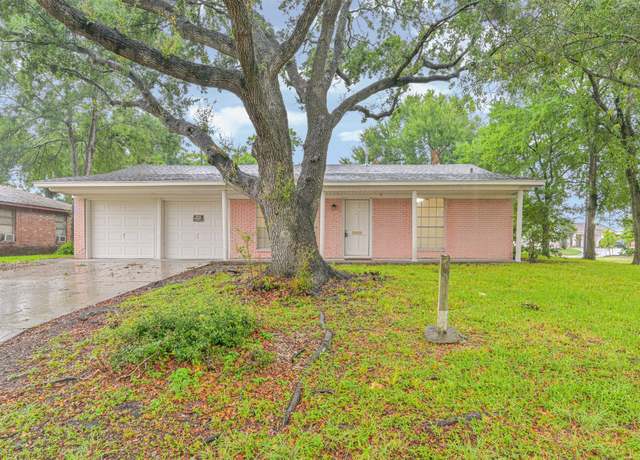 Property at 100 Harold Ln, Baytown, TX 77521, 4 beds, 2 baths