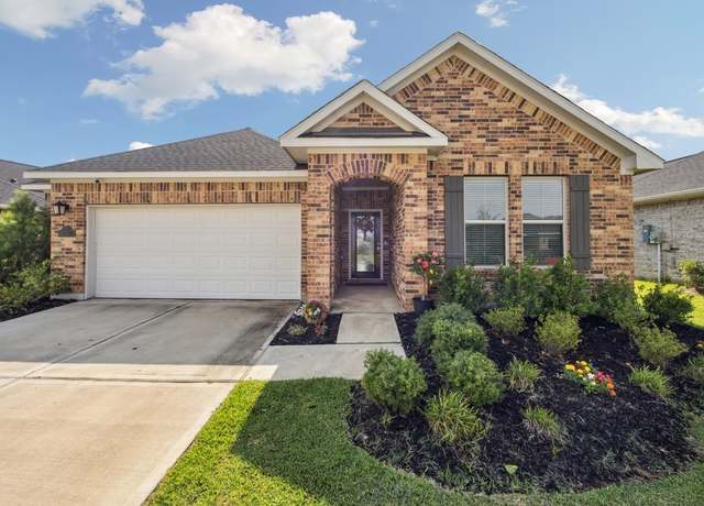 Property at 8018 Royal Palm Dr, Fulshear, TX 77441, 4 beds, 3 baths