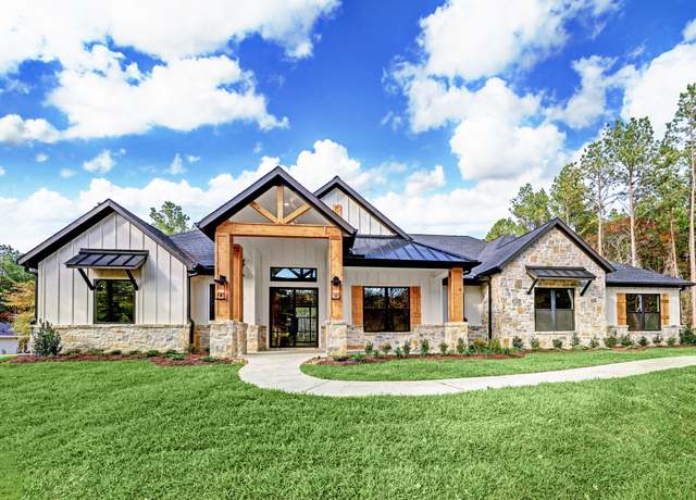 Property at 9516 Cedar Bnd, Plantersville, TX 77363, 4 beds, 3.5 baths