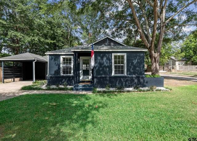 Property at 500 N 7th St, Crockett, TX 75835, 2 beds, 1.5 baths