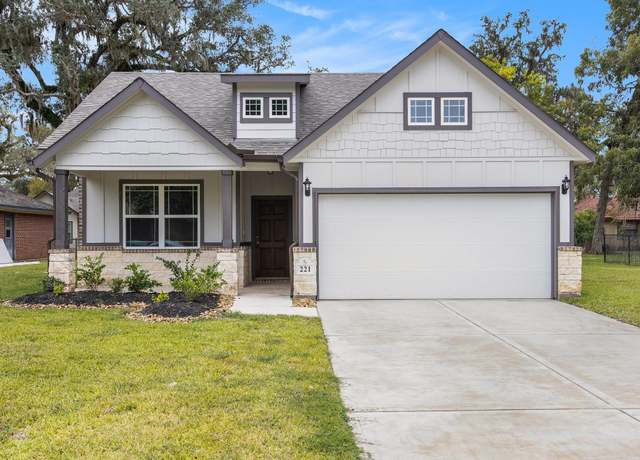 Property at 221 Inwood Dr, West Columbia, TX 77486, 4 beds, 2 baths