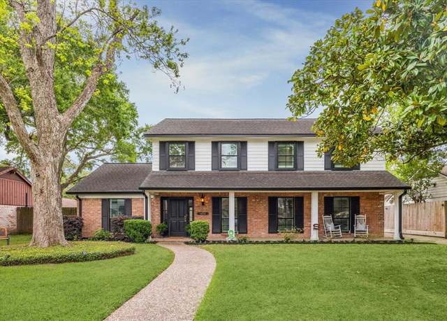 Property at 14707 Carolcrest Dr, Houston, TX 77079, 4 beds, 2.5 baths
