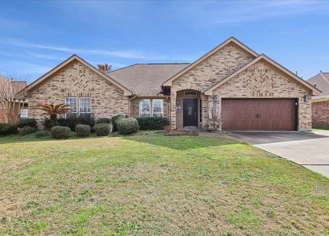 Property at 1903 Avenue N, Nederland, TX 77627, 4 beds, 2 baths