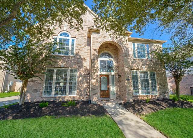 Property at 521 Opal Sky Ct, League City, TX 77573, 4 beds, 3.5 baths