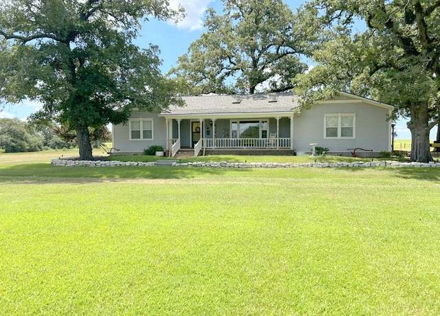 Property at 359 Salmon Lake Rd, Grapeland, TX 75844, 3 beds, 2 baths