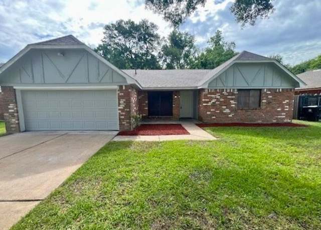 Property at 7726 Ashmole Ln, Houston, TX 77088, 3 beds, 2 baths
