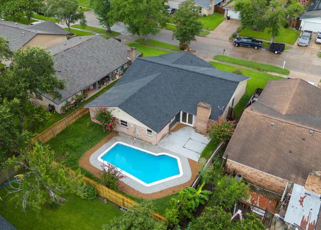 Property at 15507 Sierra Valle Dr, Houston, TX 77083, 4 beds, 2.5 baths