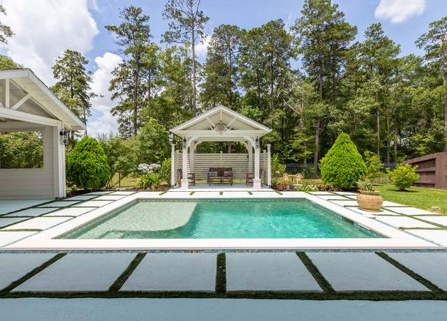 Property at 19276 Yellow Chestnut Ln, New Caney, TX 77357, 5 beds, 4 baths
