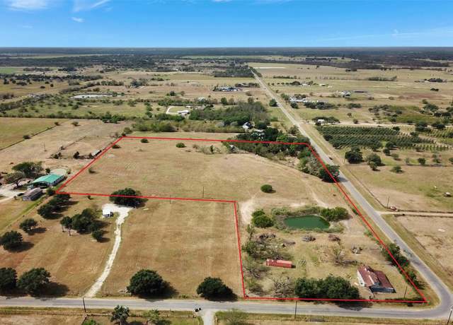 Property at 39987 Holik Rd, Hempstead, TX 77445, 3 beds, 3 baths