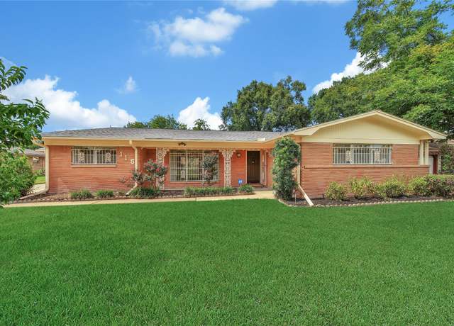 Property at 115 E Thornton Rd, Houston, TX 77022, 4 beds, 2 baths