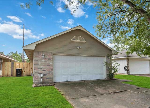 Property at 3723 Varla Ln, Houston, TX 77014, 3 beds, 2 baths