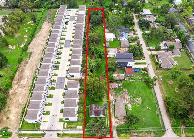 Property at 405 W Donovan St, Houston, TX 77091, 2 beds, 1.5 baths