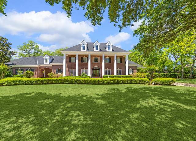 Property at 25 Beacon Hl, Sugar Land, TX 77479, 5 beds, 5.5 baths