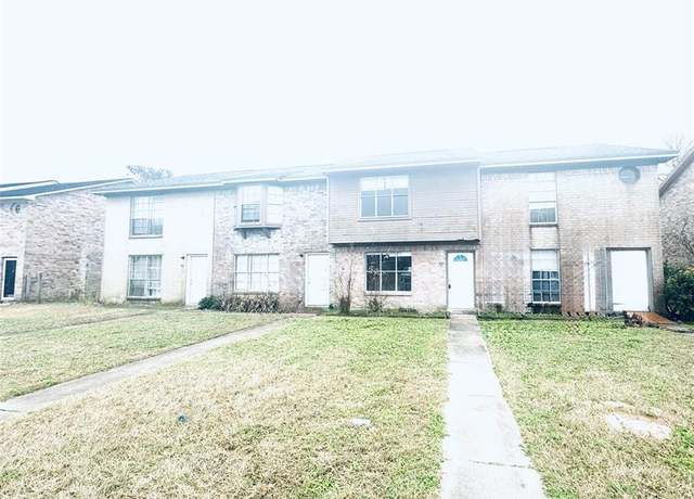Property at 312 Rice St, Angleton, TX 77515, 20 beds, 8 baths