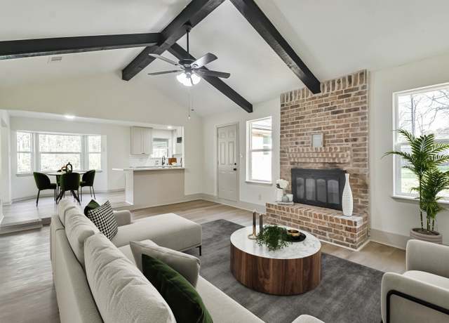 Property at 3402 Silver Chalice Dr, New Caney, TX 77357, 3 beds, 2.5 baths
