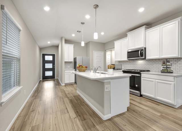 Property at 1742 Cayden Oak Ln, Conroe, TX 77304, 4 beds, 2 baths