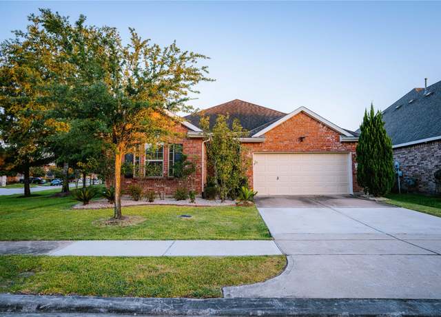 Property at 15830 Mesenbrink Ln, Houston, TX 77049, 3 beds, 2 baths