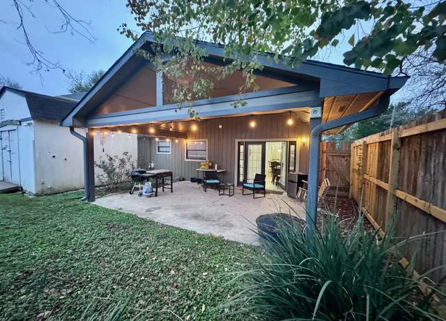 Property at 219 Lakeside Dr, Kemah, TX 77565, 3 beds, 1.5 baths
