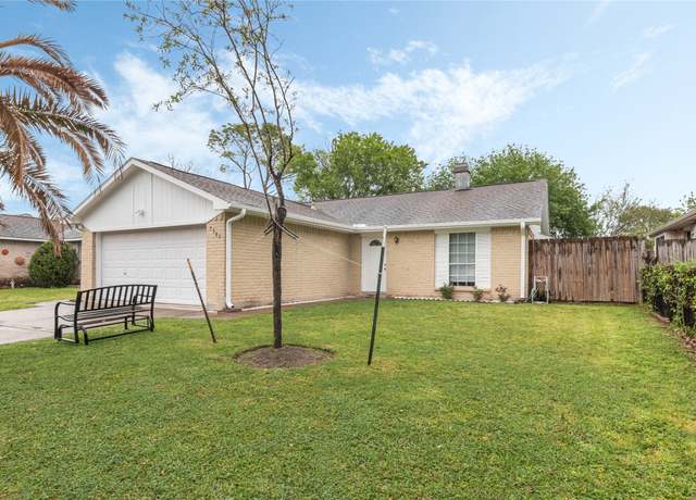 Property at 7507 Mesones Dr, Houston, TX 77083, 3 beds, 2 baths