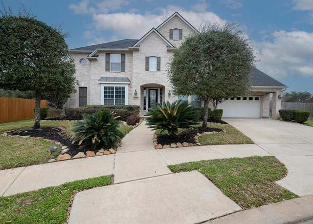 Property at 7602 Penrose Ct, Sugar Land, TX 77479, 4 beds, 3.5 baths