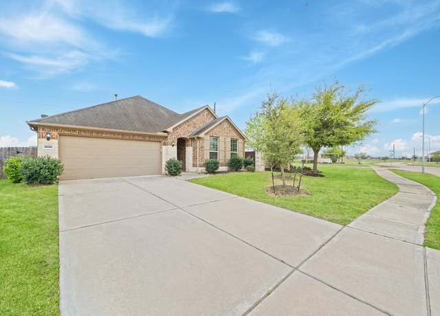Property at 30104 Prairie Creek Ct, Brookshire, TX 77423, 4 beds, 2 baths