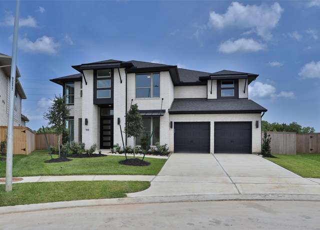Property at 19702 Quarter Horse Dr, Tomball, TX 77377, 5 beds, 4.5 baths