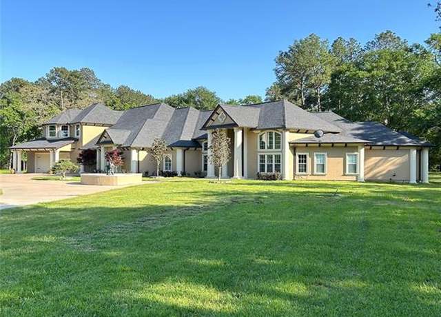 Property at 32660 Willow Bend Rd, Waller, TX 77484, 6 beds, 6 baths