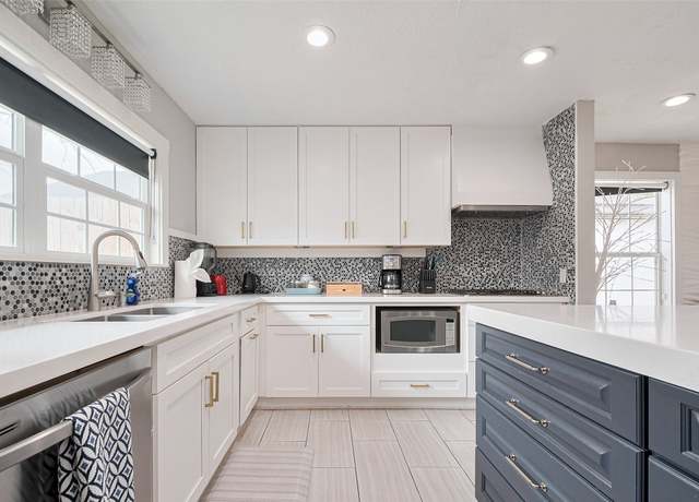 Property at 5114 Grantwood St, Houston, TX 77004, 5 beds, 4 baths