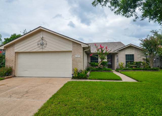 Property at 4814 Kentwalk Dr, Houston, TX 77041, 3 beds, 3 baths