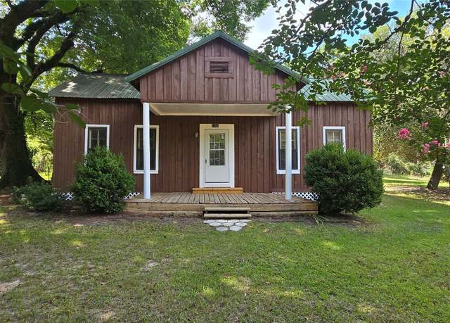 Property at 2266 Young Rd, Livingston, TX 77351, 3 beds, 1 bath
