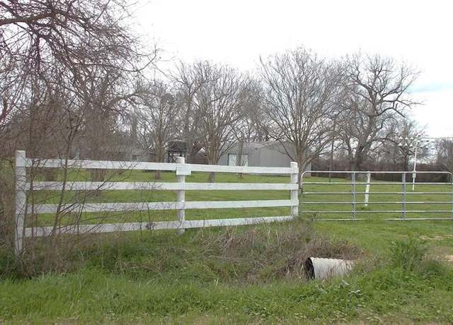 Property at 7098 Steck Bottom Rd, Sealy, TX 77474, 2 baths