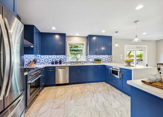 Property at 2050 Marnel Rd, Houston, TX 77055, 3 beds, 2 baths