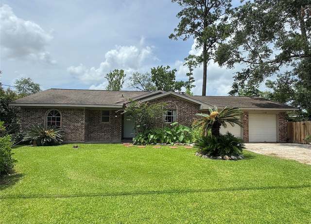 Property at 1102 Big Deer Dr, Crosby, TX 77532, 3 beds, 2 baths